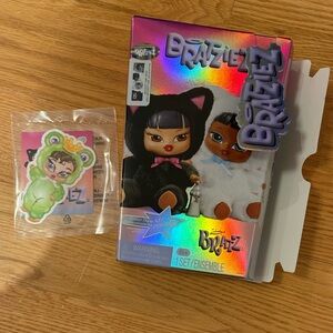 Authentic  Bratz Bratziez Pretty Princess Yasmin Blind Box Keychain